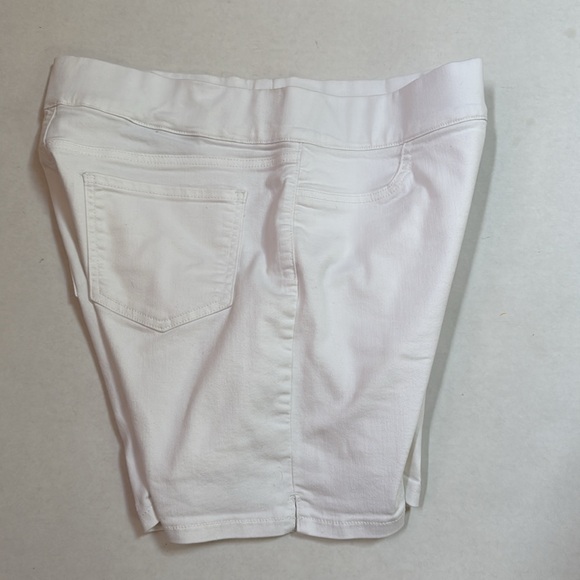 NYDJ White Cool Embrace Shorts size 10 - Picture 7 of 8